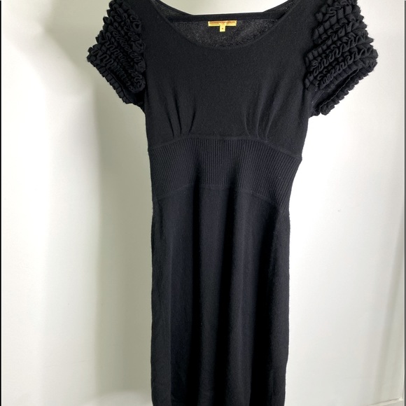 Pretty in Black Dress - Picture 1 of 2